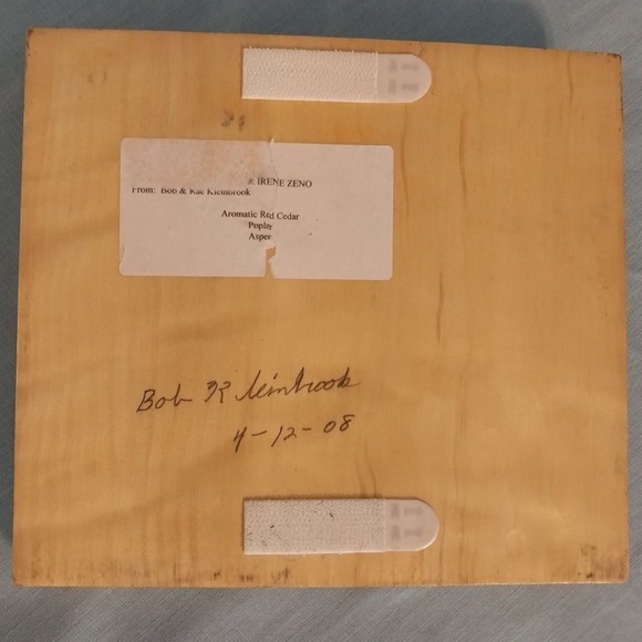 VINTAGE ‘08🌹 HANDCRAFTED RED CEDAR WOOD MOSAIC ROSE DESIGN INTARSIA WALL HANGING - Picture 4 of 5